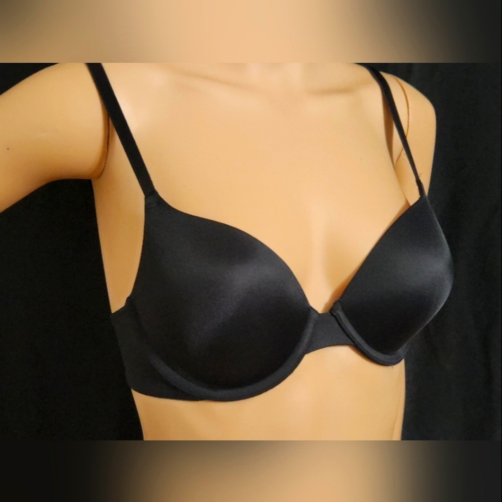 PINK-VICTORIA SECRET BLACK BRA NEW WITHOUT TAGS SIZE 32C